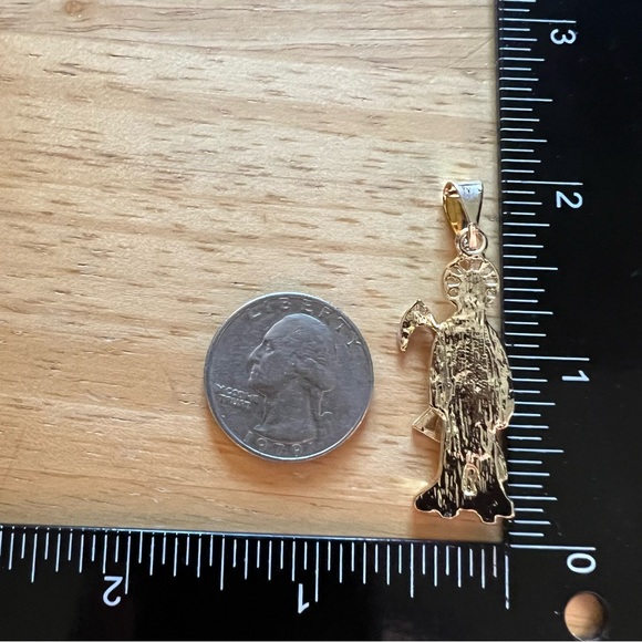 New Santa Muerte Grim Reaper Holy Death Skeleton Gold Tone Pendant Charm - Picture 4 of 5